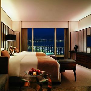 Grand Deluxe Twin Room Ocean View 2